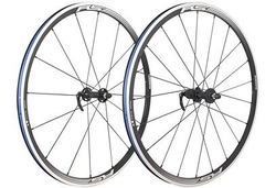 Zapletená kola Shimano WH-RS330 - černá